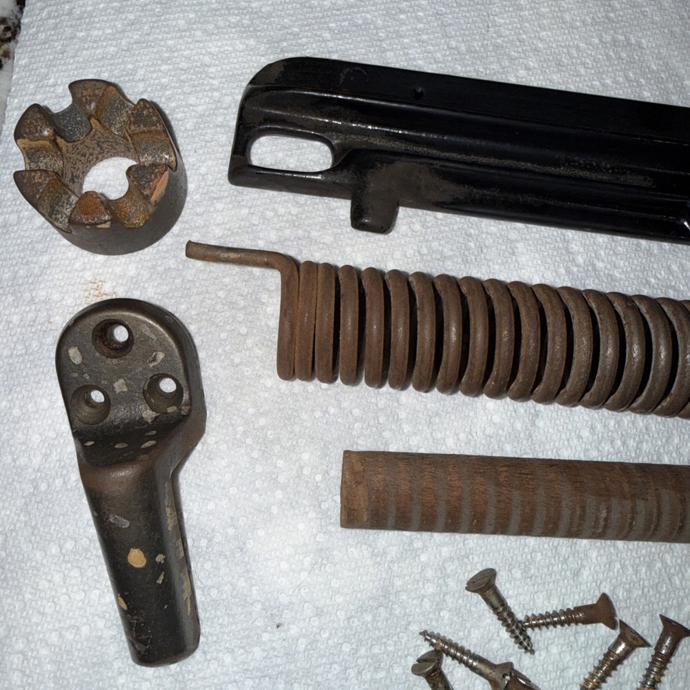 Vintage Singer Treadle Sewing Machine Cabinet Lift Spring Hinge Assembly Parts - Picture 2 of 4